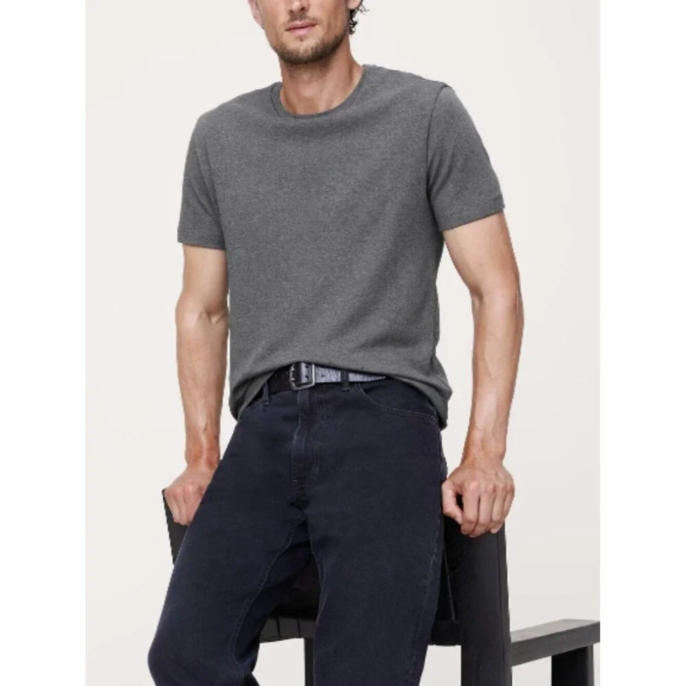 BANANA REPUBLIC Men's Gray Heather Short Sleeve Crewneck T-Shirt Luxury Touch